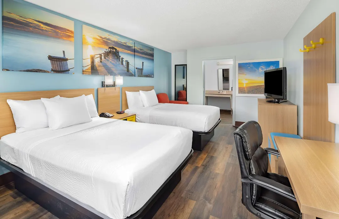 Days Inn By Wyndham Pensacola I-10-1