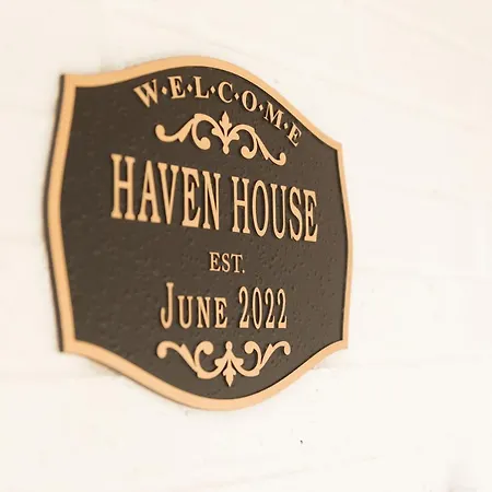 Haven House-3